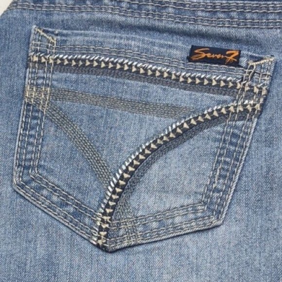 LIKE NEW SEVEN7 FACTORY DENIM CAPRIS 6/28x17 EMBROIDERED BACK POCKETS 🦋 - Picture 3 of 15